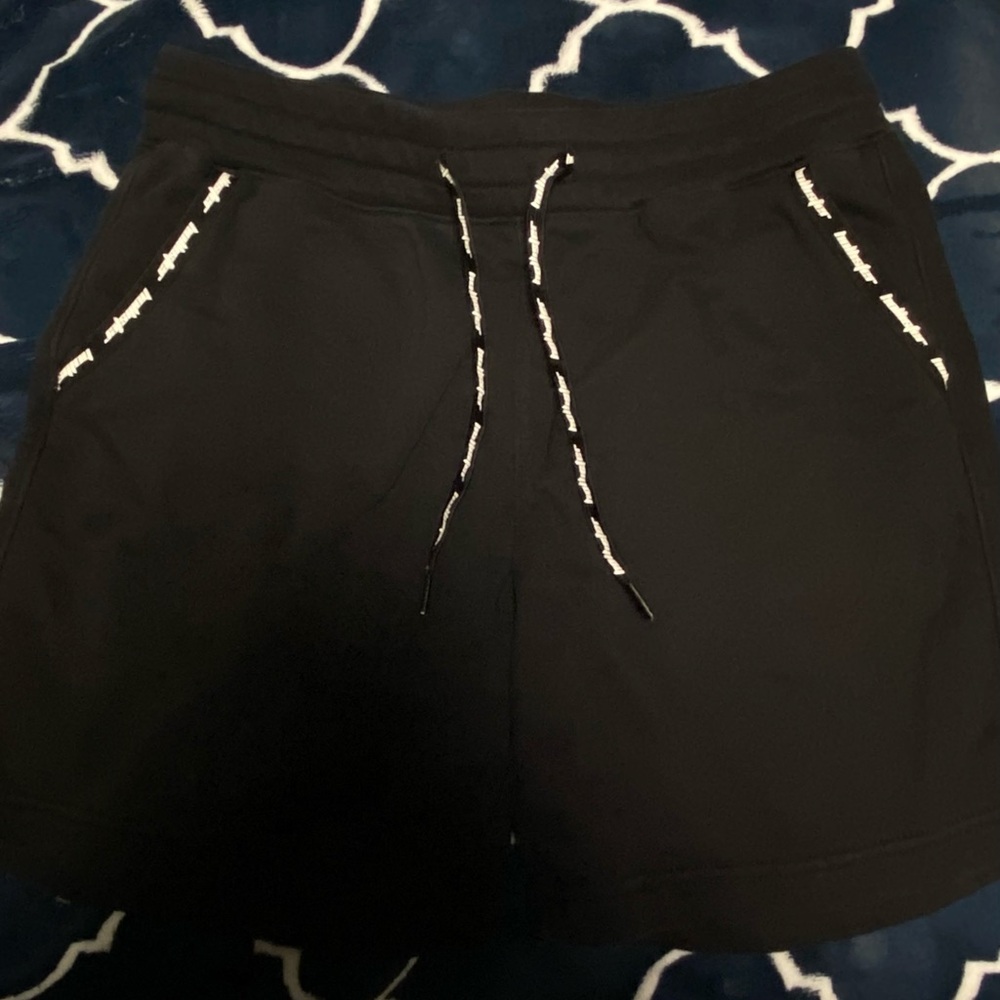 Holster black shorts, great condition